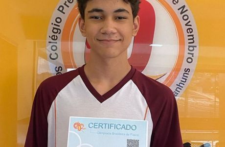  Nosso estudante Guilherme Soares Costa da 1ª Série E - Ensino Médio é Medalhista de Bronze da Olimpíada Brasileira de Física - OBF. 👏🏻