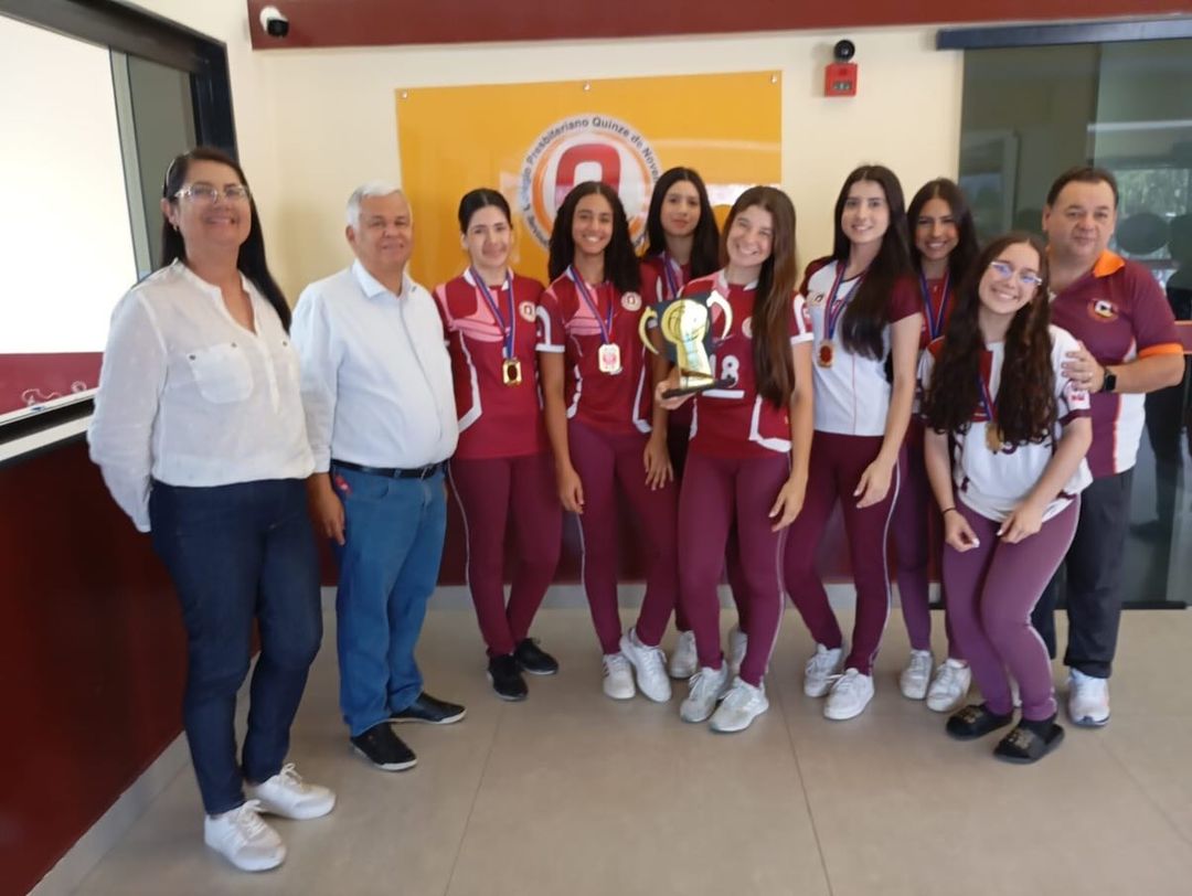 entregatrofeuasxvvolei 4